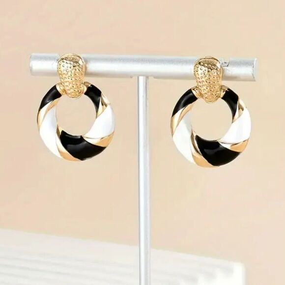 Color block windmill dangle earrings - Picture 4 of 4